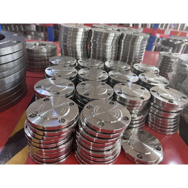 Stainless Steel Blind Flange - Corrosion-Proof Seal, Versatile for Industrial & Marine Piping