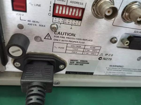 10 MHz – 20 GHz Synthesized Signal Generator Swept-CW Agilent 83623B