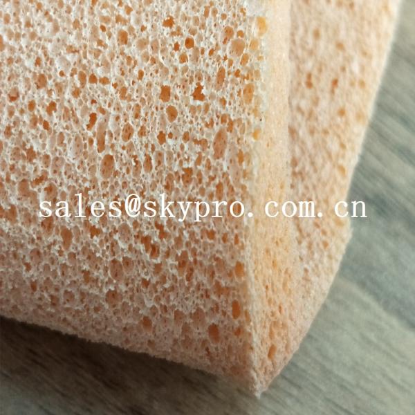 Подгонянные закрытой продукты клетки отлитые в форму губкой резиновые, высокий лист резины губки надежности