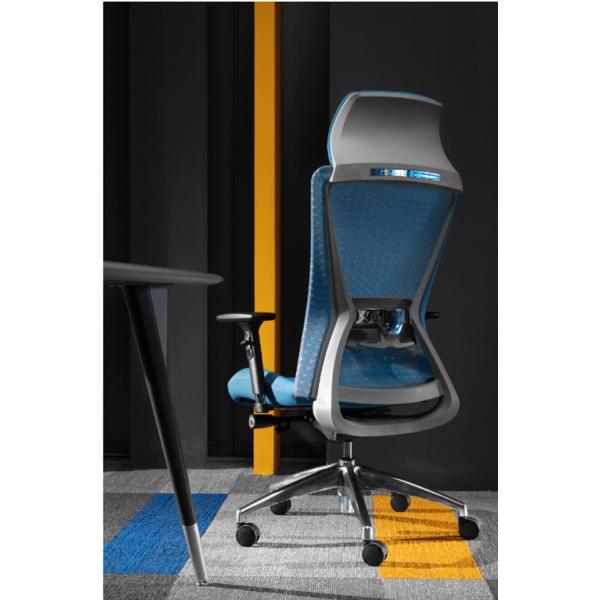 135 градусов цепляют вращающееся кресло