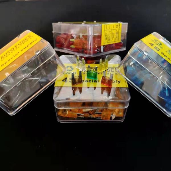 Ассортимент взрывателя лезвия 100PCS 120PCS автомобильный с пластиковой коробкой