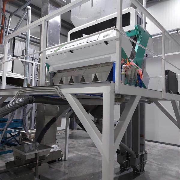 Проваренная слегка машина 3000kg/h сортировщицы цвета белого риса - 4000kg/h