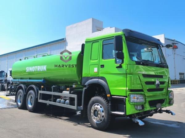 Howo 6x4 371hp 20m3 Water Sprinkler Truck Hot Sale in Toga