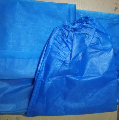 Ламинация из нетканой композитной ткани для одноразовых хирургических халатов