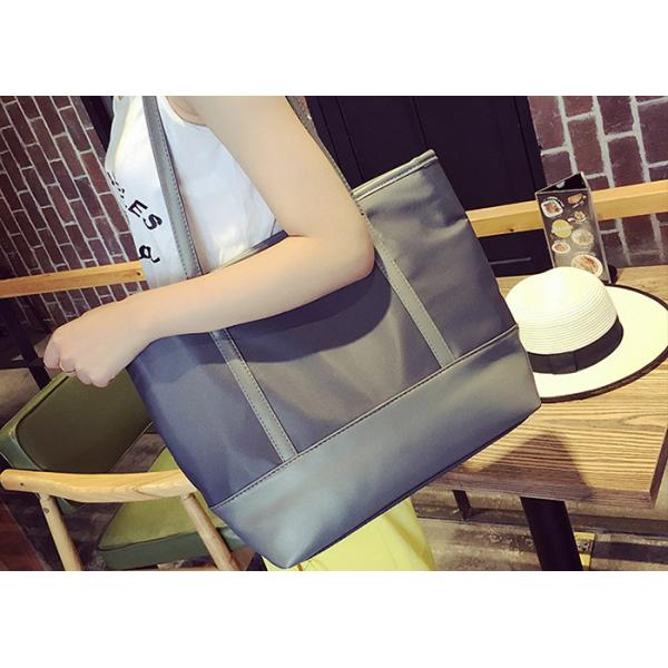 Fashionable Canvas Tote Bags Custom Made Wear Resistant With Zippered Pocket