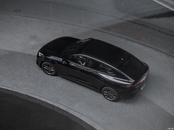 Saic IM LS6 4WD EV SUV The Must-Have B2B Choice for Long Range Needs in 2023-2024