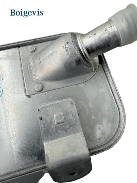 94810727103 2008 2009 2010年ポルシェカイエンV8 4.8L用エンジンオイルクーラー