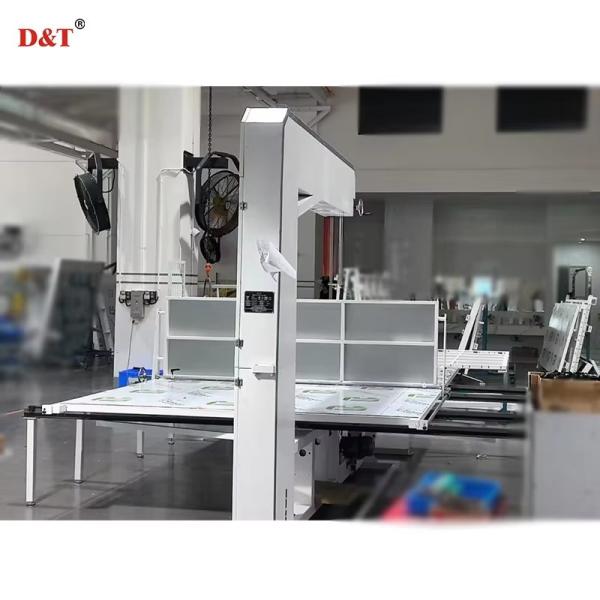 DTLQ-4L Machine de découpe verticale pour EVA et coton perlé avec assistance à l'installation