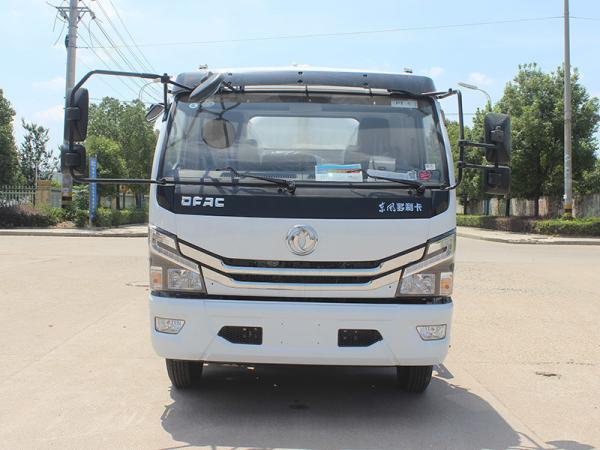 Factory DFAC DongFeng Sweage Suction Tank Trucks 5 M3  5000 Litres Sewage Suction Truck  With Vacuum Pump