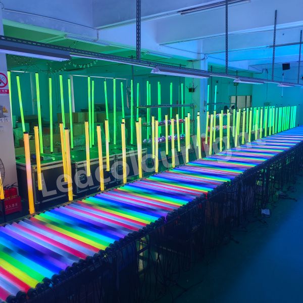 DMX Stage Lighting LED 3D Tube Lights RGB Pixel Floor Standing LED Tube Light