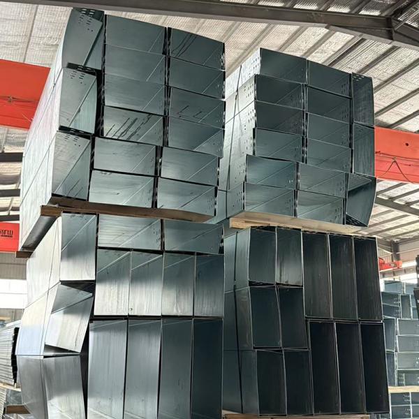 Goulotte à câbles perforée durable et résistante à la corrosion, galvanisée à chaud, ISO9001