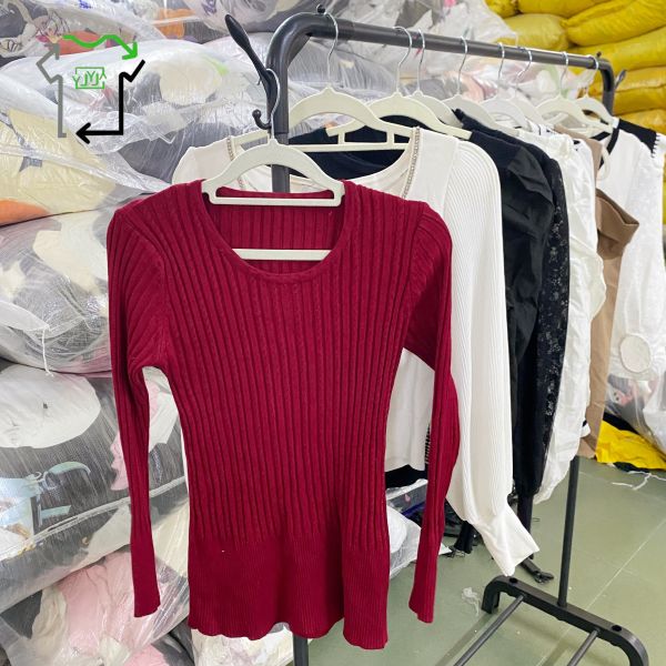 Wholesale YIJIAYI Women's Knitted Long-sleeved Pullover Style Used Clothes China Formal Blouses Polyester/Cotton High Quality Second Hand Clothes