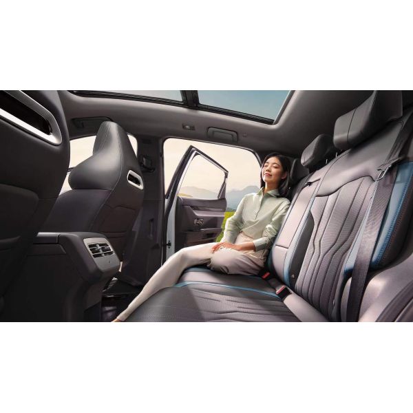 2026 Jetour Shanhai L6 PHEV Compact SUV 150kW 125km EV Range 7.7s 1400km Hybrid 40kW Fast Charge L2 ADAS Global Export