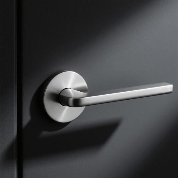 Herraje para puerta corredera preensamblado con marco de 150 mm de profundidad
