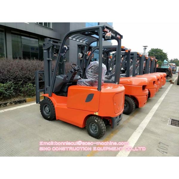 Hydraulic Diesel Forklift Truck 2.5 Ton Pneumatic Tyre Rough Terrain Forklift