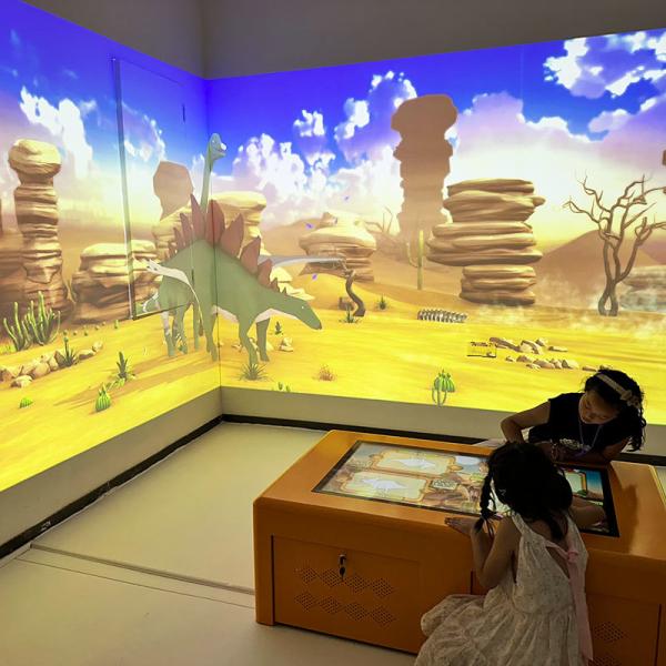Interactive Projection Game System 3400 Lumens 1024x768 Resolution