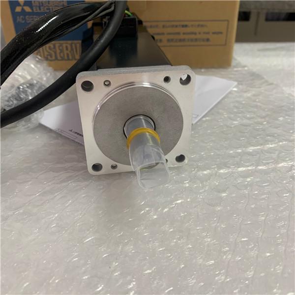 HC-KFS43B Industrial Servo Motor 2.3AMP 3 Phase 129 VAC