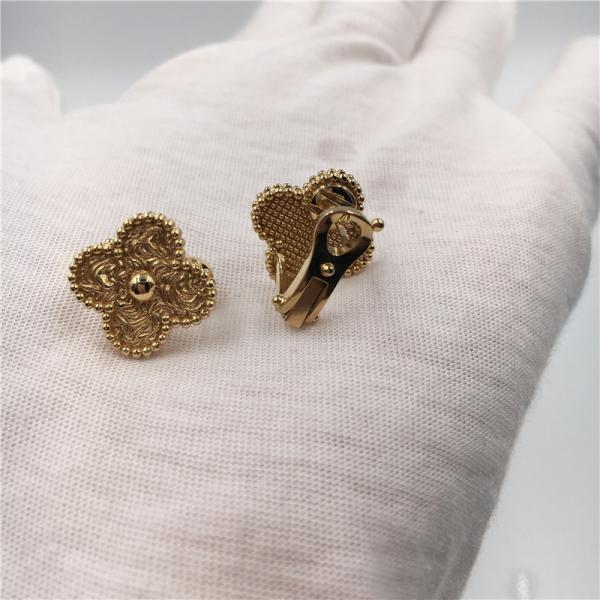 Brincos de Van Cleef Vintage Alhambra, brincos de Van Cleef Mini Alhambra do ouro 18K amarelo