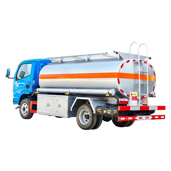 Durable Right Hand Drive Fuel Oil Tanker Truck With 4 6L Engine Capacity