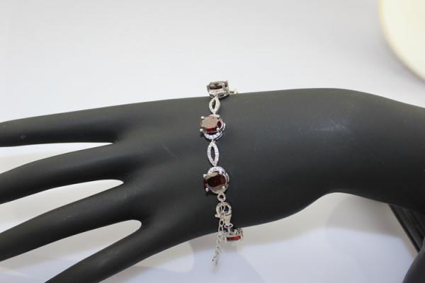 Women Jewelry 925 Silver Created 7x9mm Oval Garnet  Cubic Zircon Tennis Bracelet(B05RED)