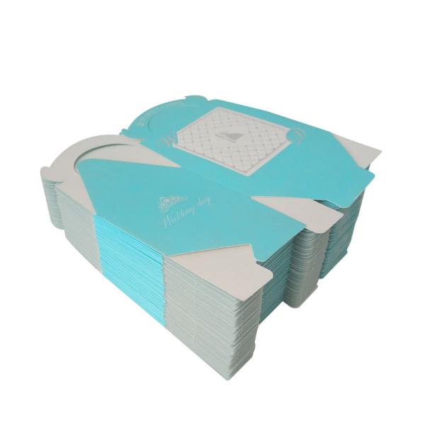 Asian Valentine Chocolate Box Takeaway Coloured Sweet Gift Box with a Handle