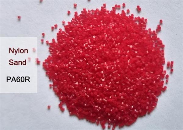 Areia de nylon de sopro PA60 dos meios plásticos abrasivos artificiais para o pré-tratamento de superfície