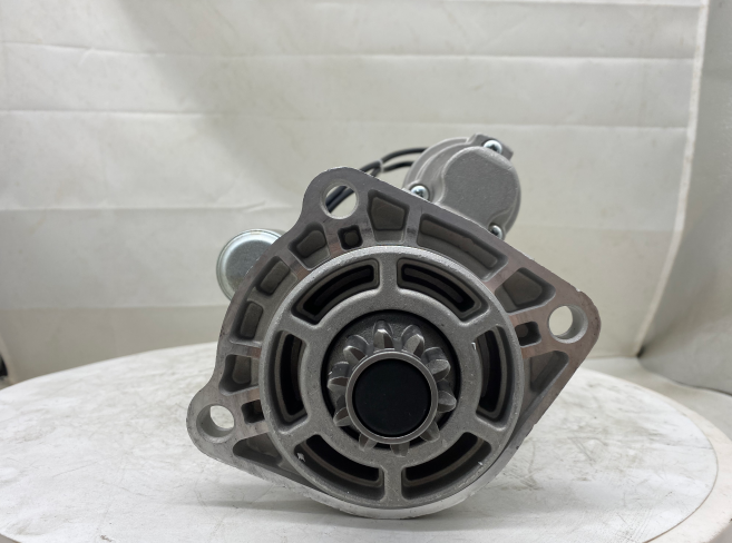 24Volt 10T 5.5KW начиная мотор на двигатели гусеницы 4,4 11131889
