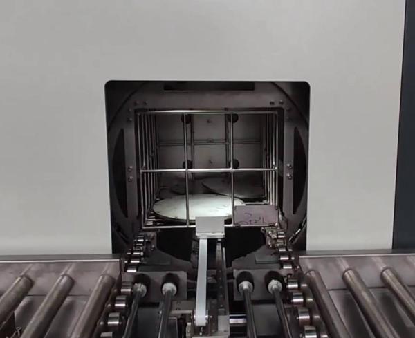 Metal Parts Surface Treatment Line Vacuum Hydrocarbon Cleaner Hot Air Dry For Oil Removal