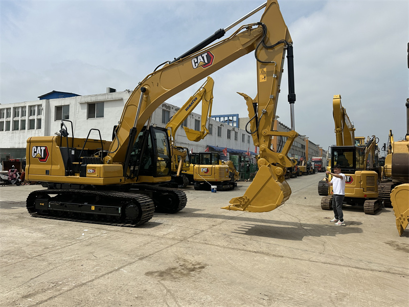 Использованный экскаватор CAT 320GC 2020 года с быстрыми соединениями и зажимами для пальцев