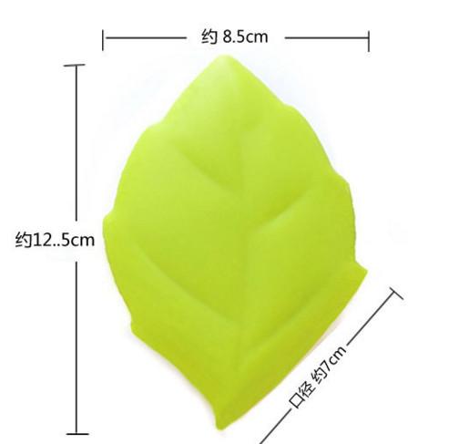 Colored Mini Silicone Water Bottle / Leaf Shaped Silicone Pocket Cup For Promotion Gifts