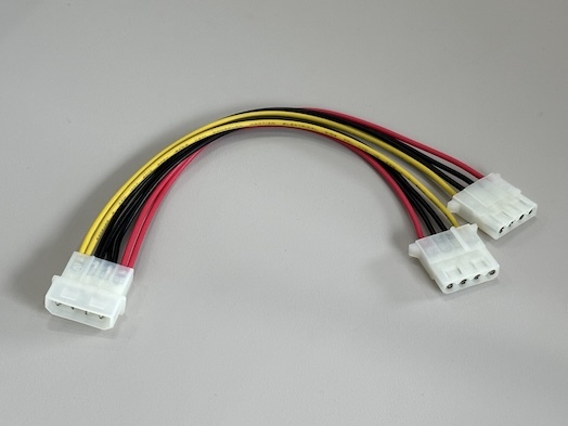 4Pin Molex Power Connector Y Splitter Cable – 1 to 2 Female Electrical Wire Harness for PC / Server / LED