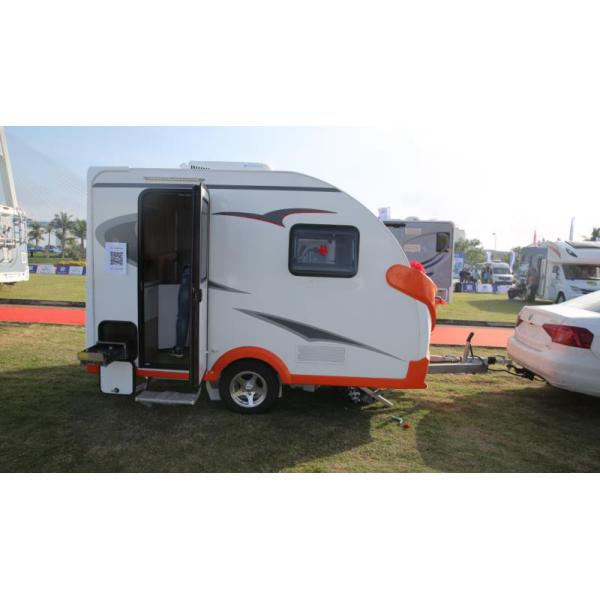 Подгонянные трейлеры легковеса располагаясь лагерем с независимым этапом поднятым подвесом