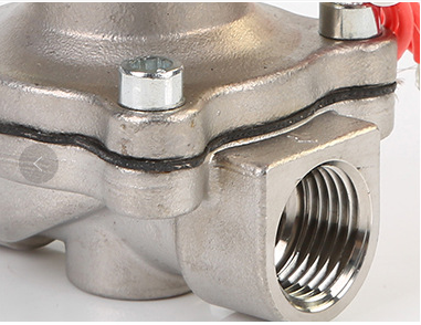 Normally Closed Solenoid Pneumatic Valve / Thread Water Solenoid Valve 1/2