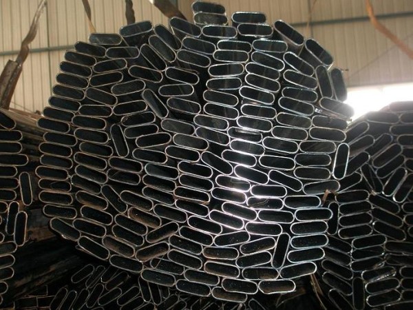 ASTM A53 BS1387 DIN2244 ERW Welded Steel Pipes with Black Galvanized and Oil Coated Surface