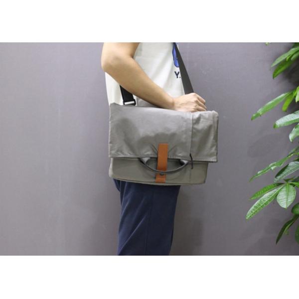 Спрятанный рукав ноутбука плечевого ремня кладет случай в мешки складные 40X29.5X6.5cm рукава ноутбука тетради