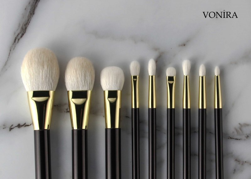 Vonira Custom Wholesales Natural White Goat Hair Flat Dark Brown Handle Large Eyeshadow Blending Makeup Brush