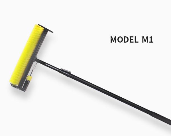 Escova de limpeza de alumínio do rolo do painel solar de Polo pela fonte de energia ou pelo Li Battery