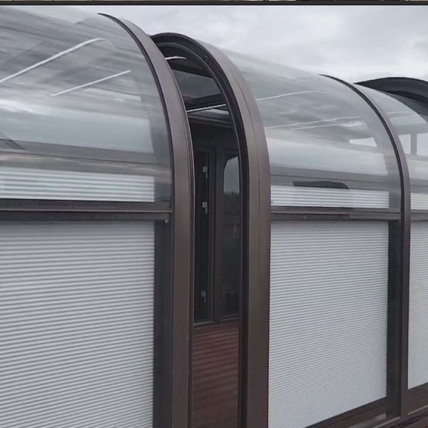 Modern Low-E Glass Sunroom Retractable Curved Roof Solarium High Light Transmittance Waterproof Outdoor Wall Hotel Apartment