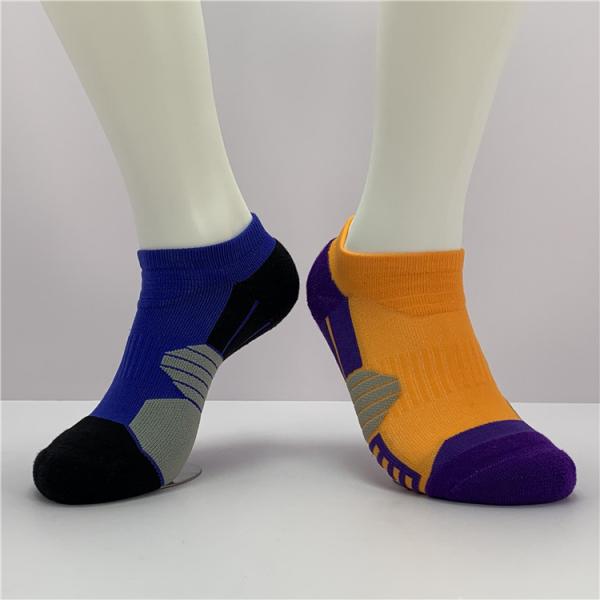 Unisex Regular Style Ankle Sport Socks with Anti Slip Design and Quick Dry Technology