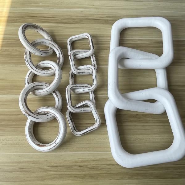 Handcrafted Mango Wood Chain Link Decor for Folk Art Style Home Decoration