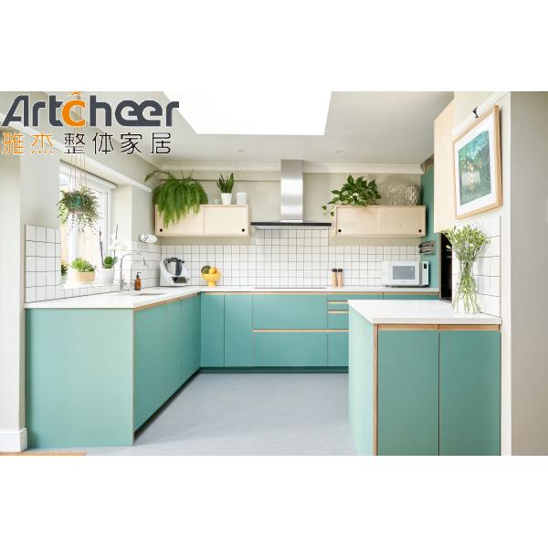 Кухонные шкафы с островным долговечным лаком и современным дизайном