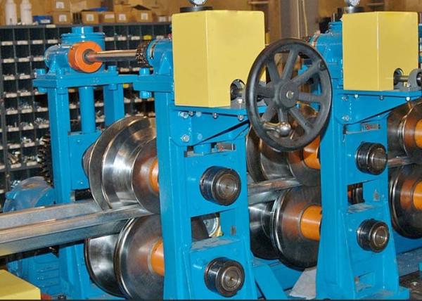 Hydraulic Press Steel Silo Roll Forming Machine / Similar Yoder Roll Former