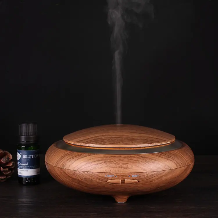 UFO Shape 150ml Ultrasonic Aroma Diffuser 7 Color LED Lights Pear Wood Electrical Essential Oil Humidifier Machine for Room Use
