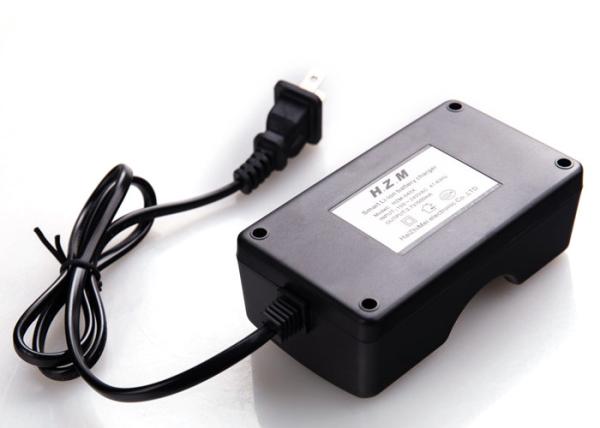 Safety 2 Bay Plug In Battery Charger With 750mm Wire 104*58*38mm Size