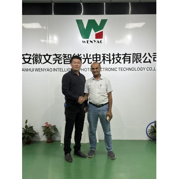 Wenyao  High Precision Dry Chili Sorting Machine For Red And Green Pepper Sorting Machine  Fresh Chili Colour Sorter