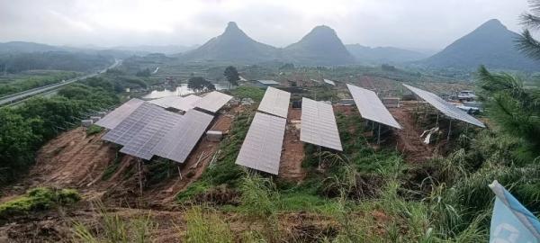 High Clearance Solar Panel Ground Mounting Systems Easy Installation 0-60 Degrees Tilt Angle Up To 1.2m Ground Clearance