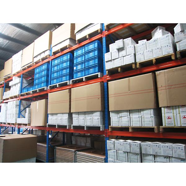 100% de selectividad de los sistemas de estanterías para paletas de almacén