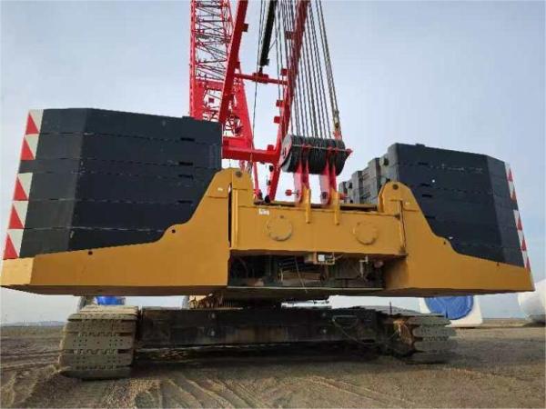 Grue sur chenilles SANY SCC3200A-8 d'occasion de 2023 avec une flèche de 62 mètres, un contrepoids de 170 tonnes, 411 heures de fonctionnement et en excellent état de marche.