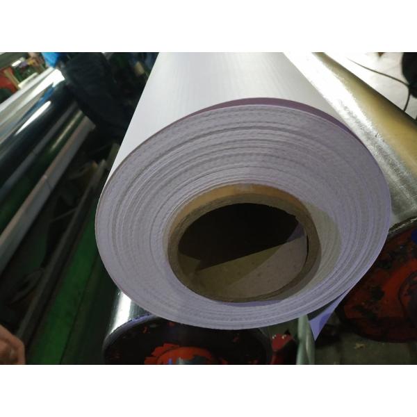 Прокатанное знамя 440g гибкого трубопровода pvc использует высококачественную пряжу полиэстера и фильм PVC, экстренныйый выпуск конструированный для растворяющего печатания