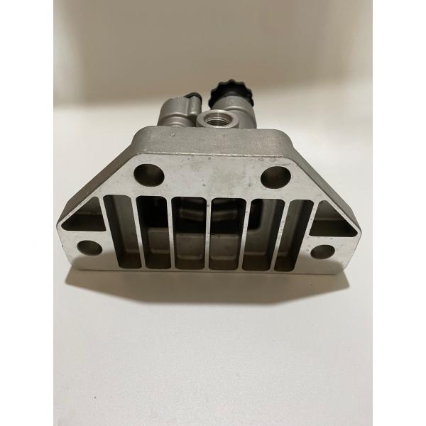 Komatsu Diesel Engine 600-319-5610 Fuel Water Filter Head With Pump